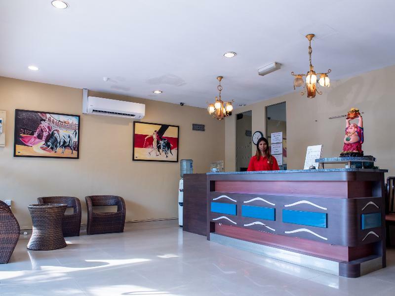 Oyo 434 Marbella Hotel Джохор Бахру Екстериор снимка