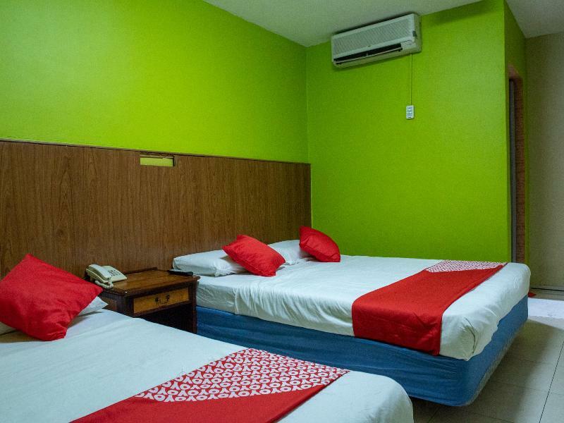 Oyo 434 Marbella Hotel Джохор Бахру Екстериор снимка