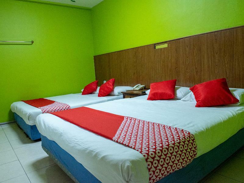 Oyo 434 Marbella Hotel Джохор Бахру Екстериор снимка