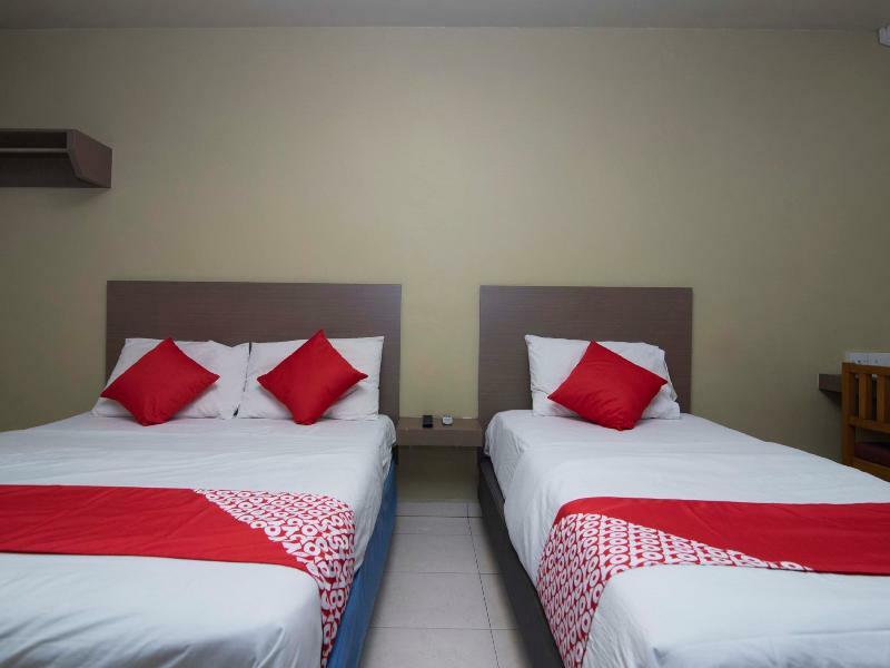 Oyo 434 Marbella Hotel Джохор Бахру Екстериор снимка